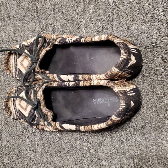 Minnetonka Baja Moccasins Size 7 - Picture 3 of 7